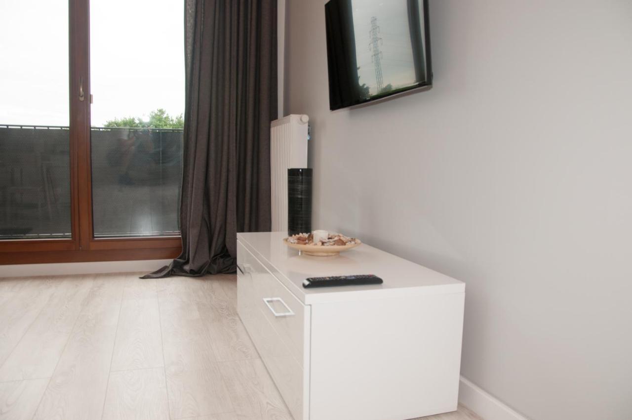 Apartament Business Magazynowa 11A Варшава Екстер'єр фото